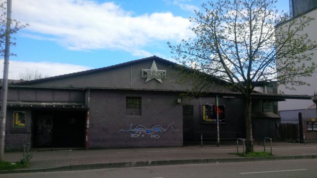 Crash, Drifters, Schnewelinstr. 7, Disko, Club, Eingang, Tag, Vordach, Haus, Zaun