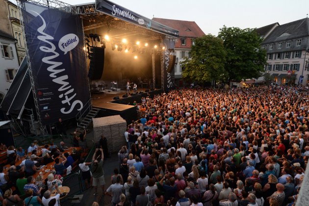 Stimmen, Lörrach, Loerrach, Menschen, Konzert, Bühne, Bäume, Open Air, Festival, Innenstadt